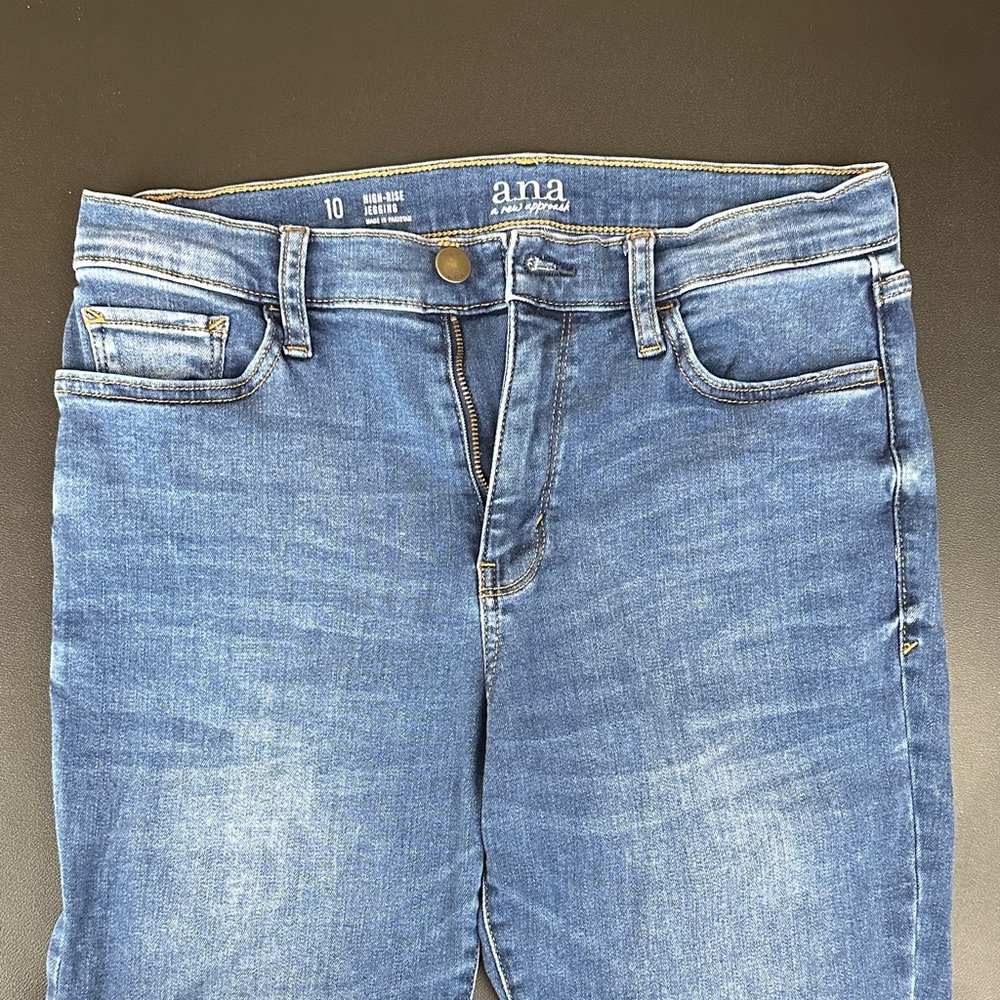 a.n.a Women's Blue High-Rise Jegging